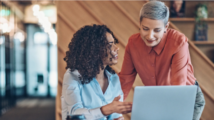 الكوتشينغ المهني: تعريفه ومهام الكوتش والفوائد التي يقدمها