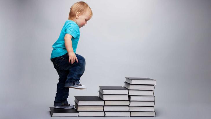 التَّربِيةُ بَينَ المَعرفيّ والقِيَميّ