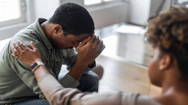 الكوتشينغ الواعي بالصدمات: دليلك المهني لخدمة عملائك بعمق ومسؤولية