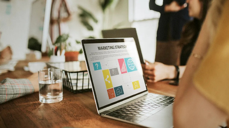 9 إستراتيجيات فعالة في ترويج دورات تدريب الموظفين